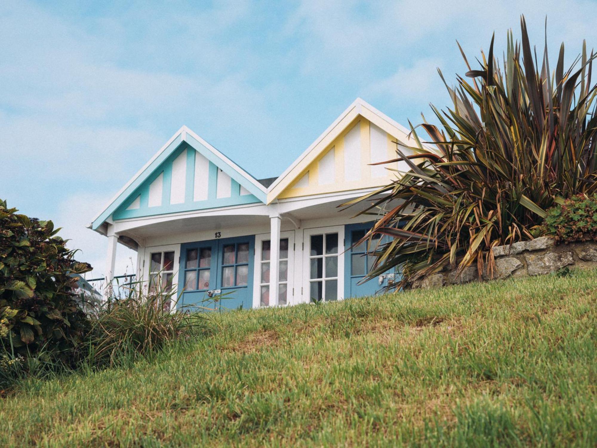 The Loft - A Stylish In With Sea View And Parking Apartment